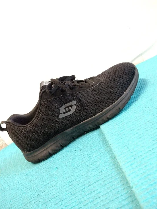 Skechers Women's Work Slip Resistant Shoes Size 6