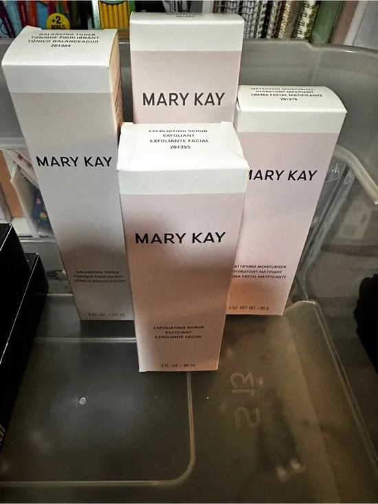 Mary Kay MATTIFYING Regime Cleanser, Exfoliating,Moisturizer, Toner,Skincare Set