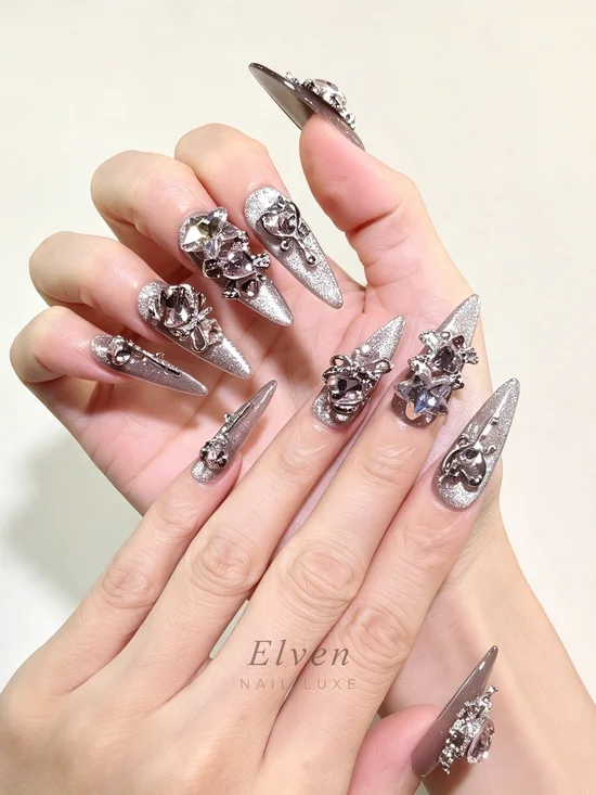 Gothic Silver Cat Eye Stiletto Y2K Press On Nails With Pink Heart Rhinestones