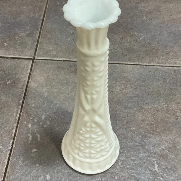 Chic Cream Textured Vase