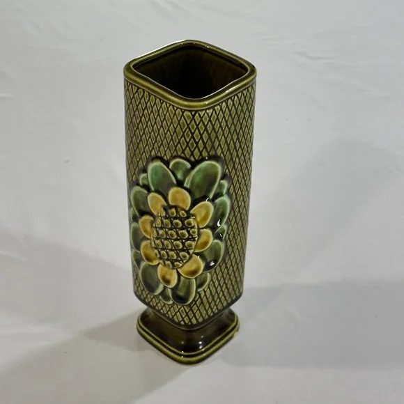 Tilso Japan Vintage Ceramic Vase Olive Green Floral Diamond Lattice Mid Century