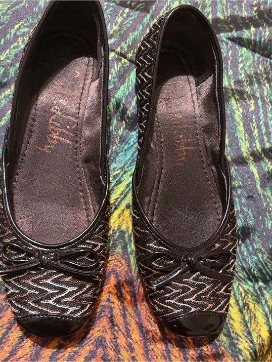 Black Patterned Ballet Flats by - Comfortable Women's Shoes