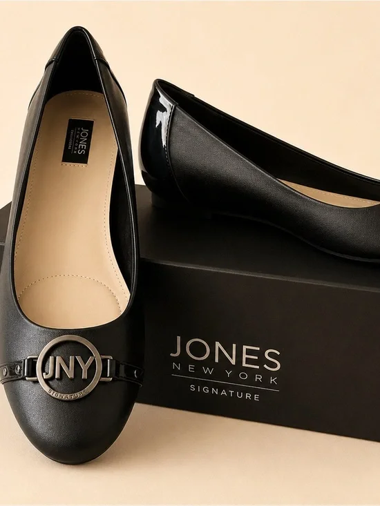 Jones New York Black Ballet Flats with JNY Medallion