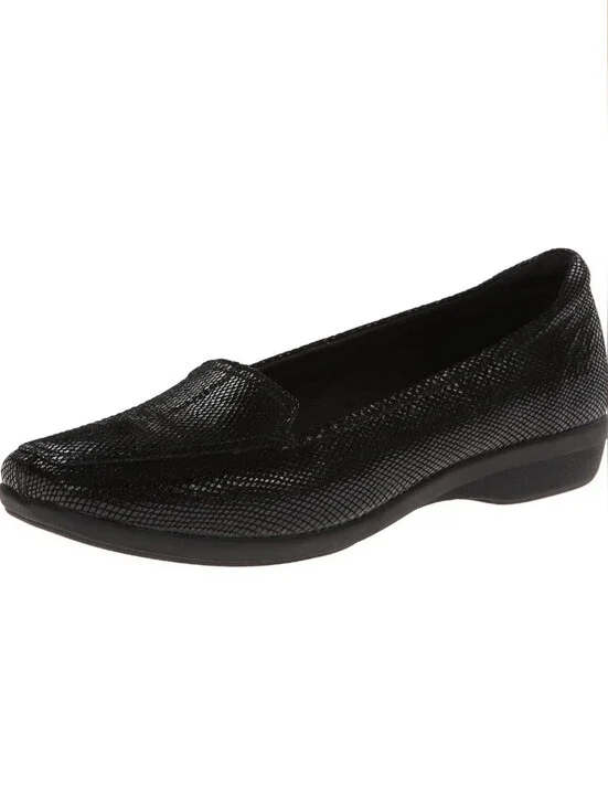 Clarks Collection Black Embossed Leather Loafers Snake Print Flat Loafers 6.5