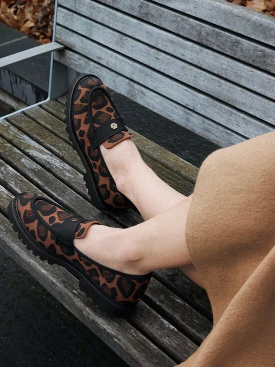 Vivaia Francesca Round-Toe Platform Chunky Heel Loafers Leopard Size 37.5 US 7