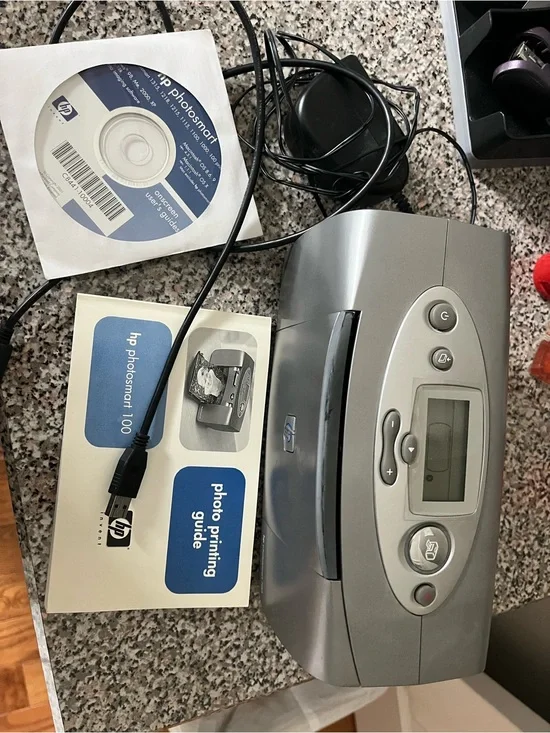 HP Photosmart 100 Printer Bundle
