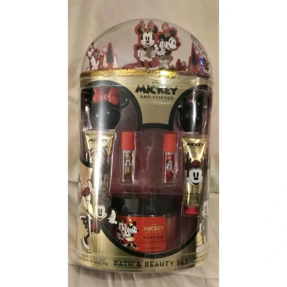 Mickey & Friends Bath & Beauty Gift Set‎ Lip Oil Lip Balm Hand Cream Body Scrub