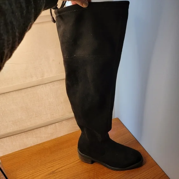 Eric Michael, OTK, Black Suede, Waterproof Boot, Size Euro 40, (8 1/2-9)