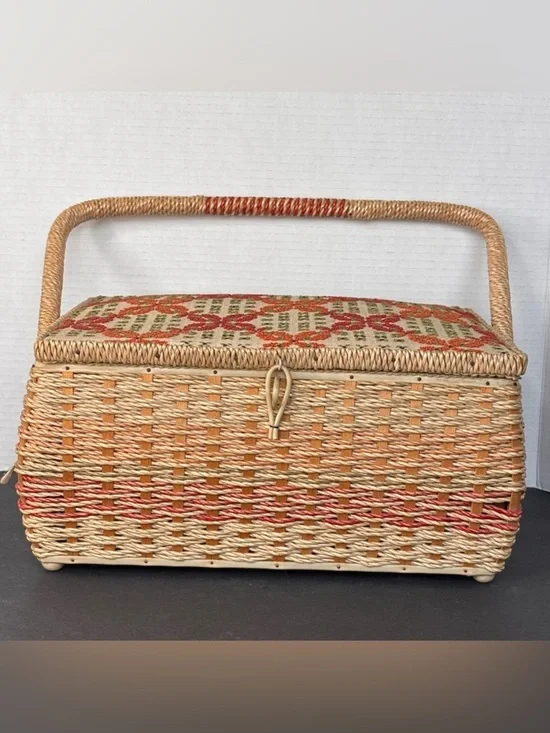 Vtg 1960’s JCPenney Wicker Woven Needlepoint Sewing Basket Box Japan w/Extra’s