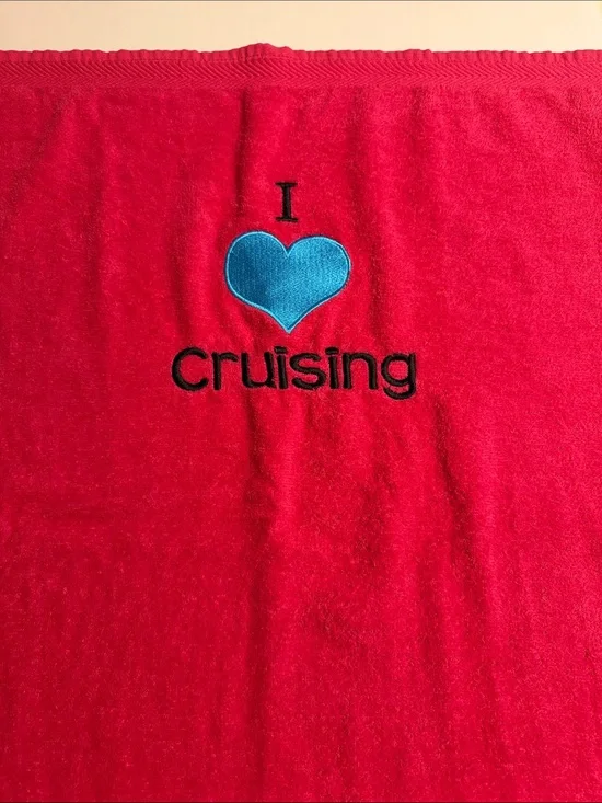 I ♥ Cruising Hot Pink  Embroidered Beach Towel Features plush Texture NWOT