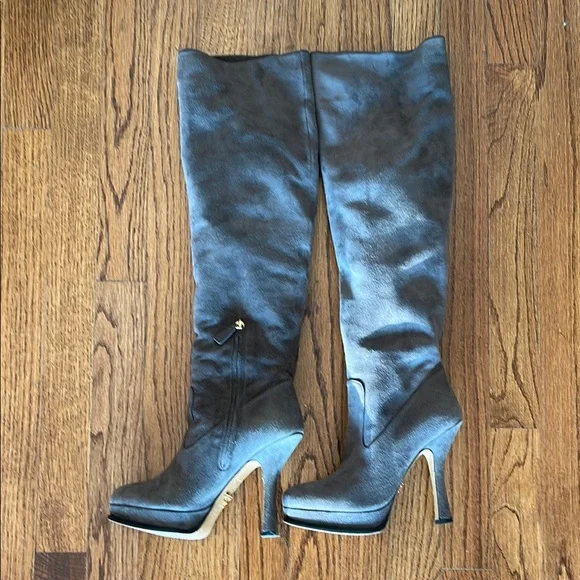 Good condition! Suede tall boots