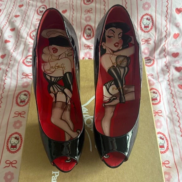 Louboutin extremely rare chick up alta size 39, US 9