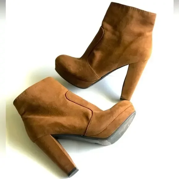 Mossimo Supply Co Brown Platform‎ Ankle Boots size 7.5