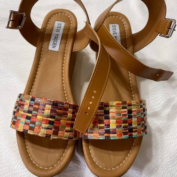 Steve Madden honey  platform’s wood chunky sandals size 10 Nwot