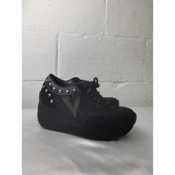 Volatile Expulsion Y2K Shoes Women's 7.5 Black Suede Studded Platform Sneakers‎
