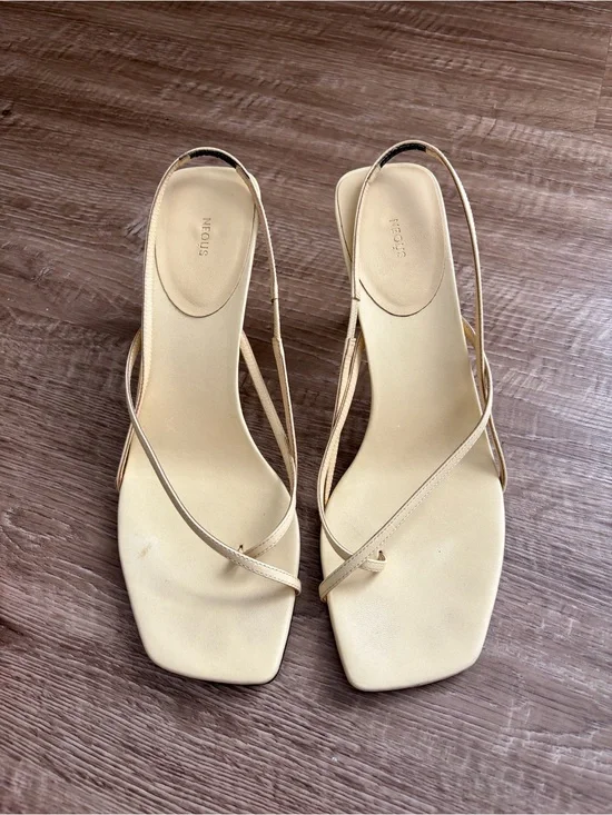 Neous Shamali leather sandals