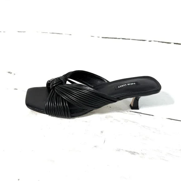 Nine West Dafidil Womens Sandals 9 M Black Leather Slip On Kitten Heels