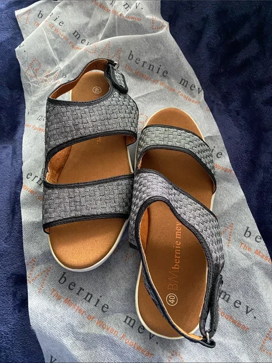 bernie mev. Gray Woven Hook-and-Loop Comfort Sandals