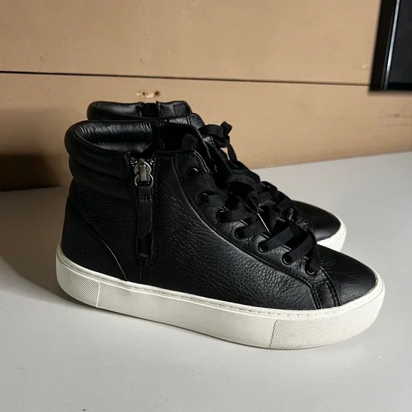 UGG Olive High Top Sneakers Black Leather‎ Side Zip Platform 1104068 Womens 8