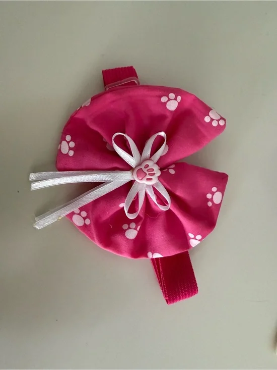 Cute Pink Paw Print Neck Bow for Dogs / Pets Cats New
