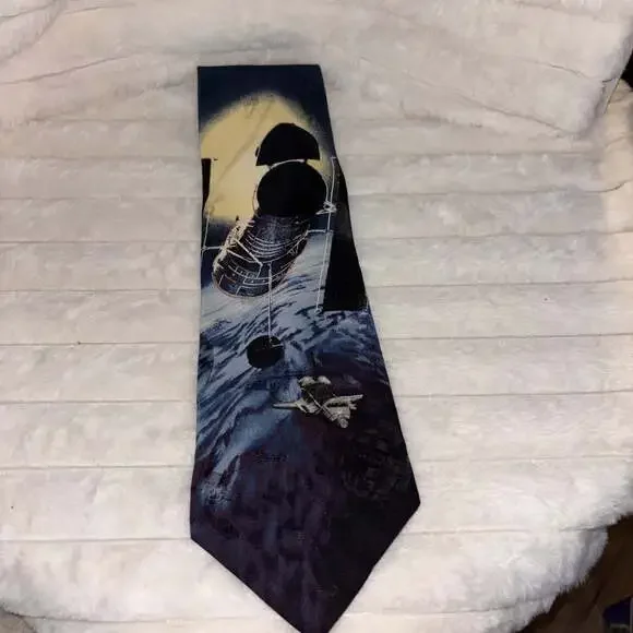 Vintage NASA Space Shuttle Hubble Satellite Tie 100% Silk Made in USA Astronomy