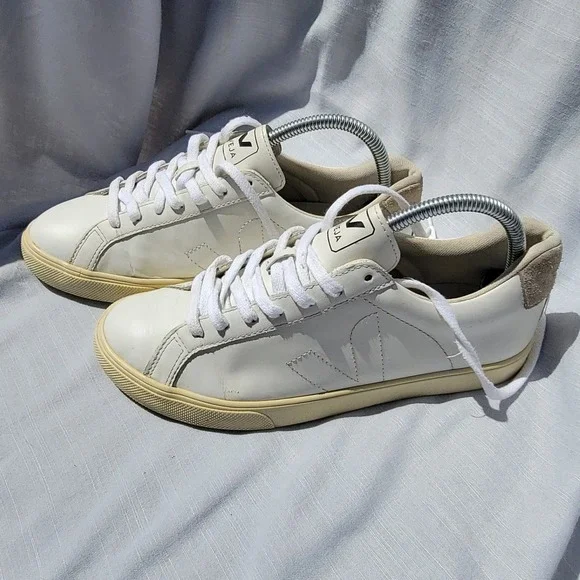 Veja Esplar White Leather Low Top Sneakers Womens 8 Cream Suede Heel Logo