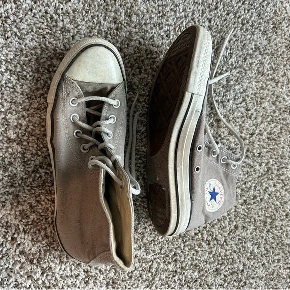 Converse Grey High-Tops