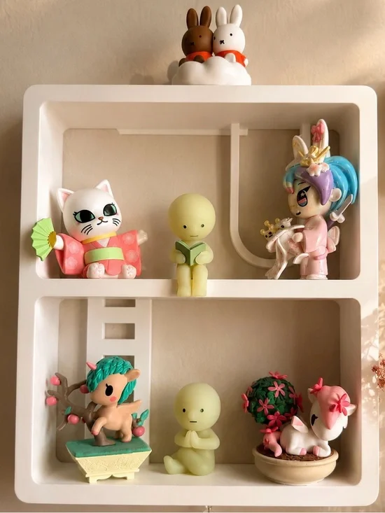 Cute Kawaii Figurine Shelf Set - Pastel Multi-Color