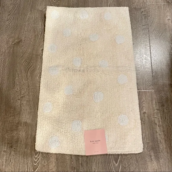 Kate Spade New York Bath Rug with White Polka Dots Size 21in x 34in Cream