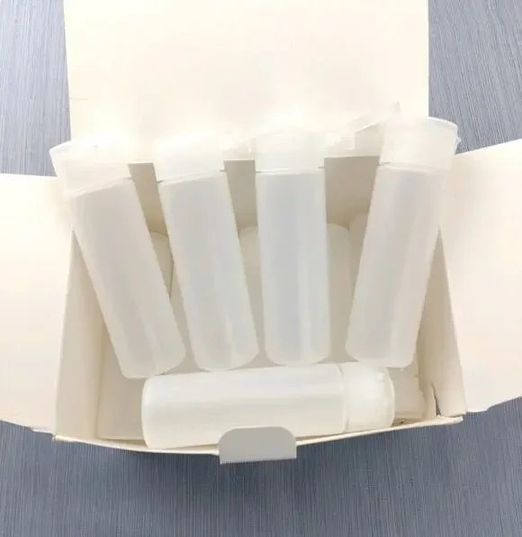 15pcs Refillable Empty Shampoo and Conditioner Bottles Flip-top Squeeze...