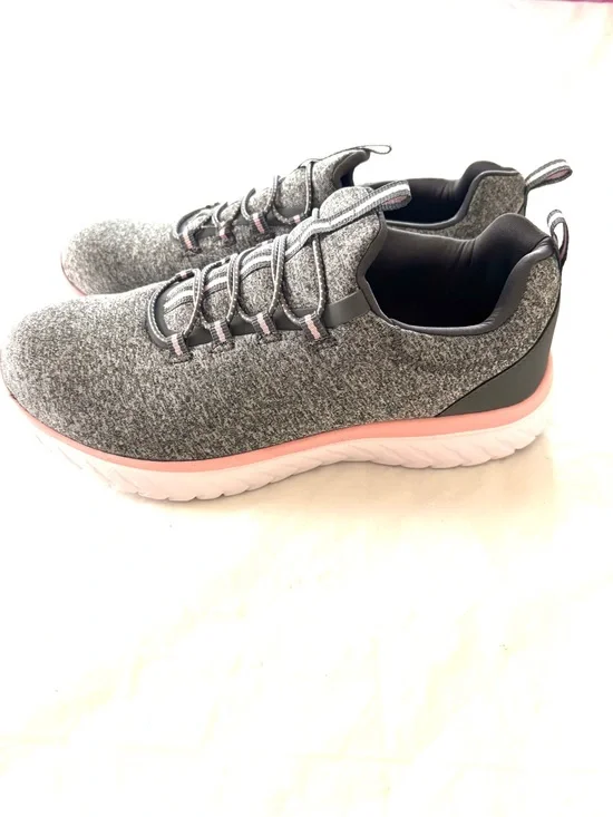 NWOT Athletic Works Gray Bungee Slip on Sneakers with Pink Accents SZ 7.5