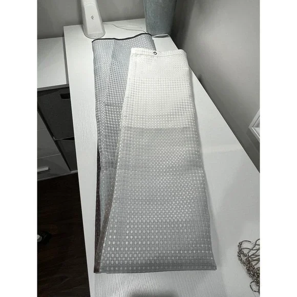 Gray White Geometric Shower Curtain‎ Set With Hooks