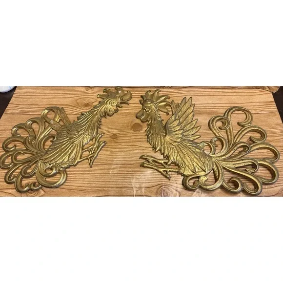 Vtg Pair Brass Fighting Roosters Cocks Wall Hanging Decor Country Farmhouse