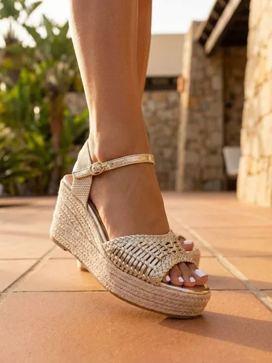NWT KAYLEEN Gold Woven Espadrille Ankle Strap Wedges
