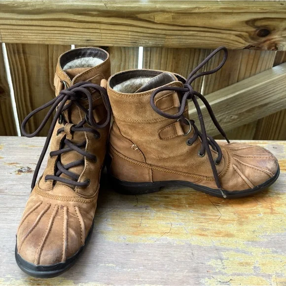 UGG Waterproof Azaria Brown Leather Fleece Lined Lace Up Hiking Boot Size 7