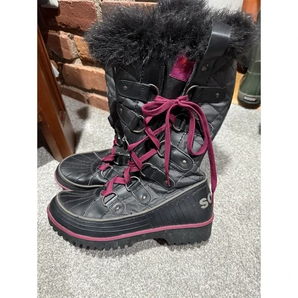 Sorel Women's Tivoli Twist Black Leather Winter Tall‎ Boots Size 7 US