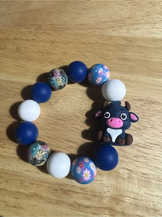 Navy Blue Floral Cow Beaded Stretch Bracelet B262