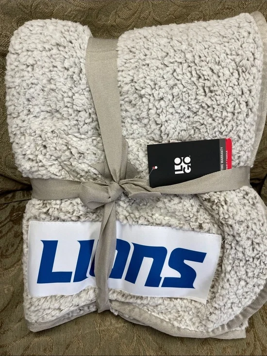 Detroit Lions NFL Gray Trim Frosty Fleece Throw Blanket NWT