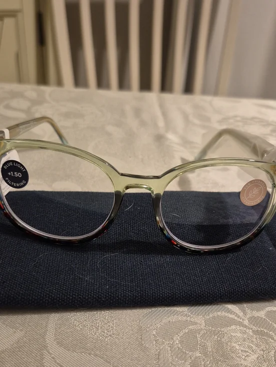 Peepers +1.50 