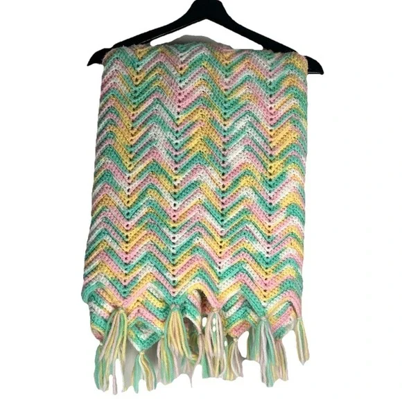 Handmade Crochet Chevron Throw‎ Blanket Pastel Pink Yellow Green Zig Zag Tassels