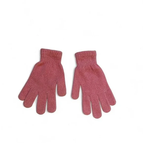 Pink knitted gloves with subtle speckled texture
