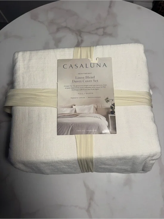 Casaluna linen blend duvet cover set  Brand new