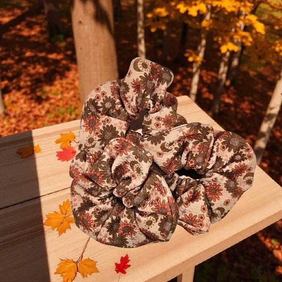 Vintage Autumn Floral Scrunchie – Handmade Fall Hair Accessory for Women & Girls