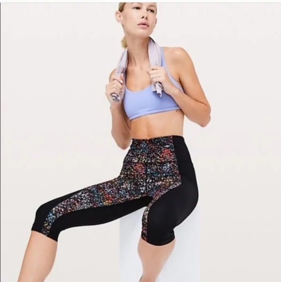 Lululemon Black Flower Athletic Crop Leggings. Size 8.