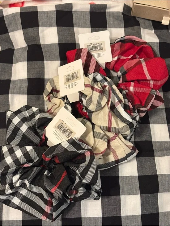 Plaid Women’s Scrunchie Set - Red, Black, Cream