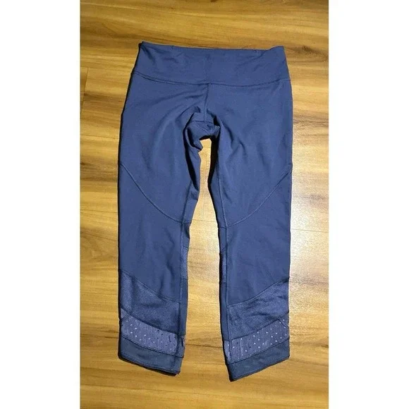 Womens Lululemon Athletica Yoga Athletic Training Purple Capri Leggings