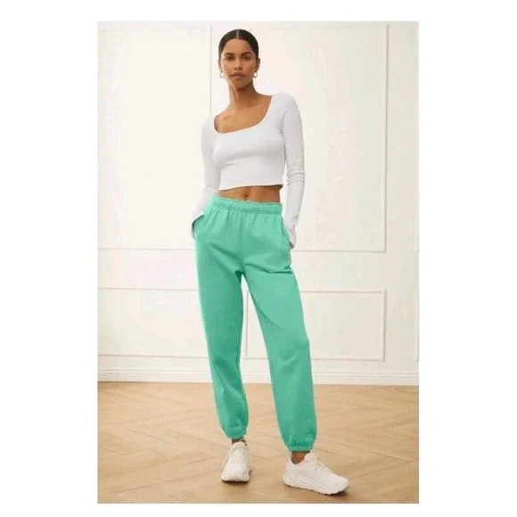 Alo Yoga Accolade UNISEX OVERSIZED Lettuce High Waist Joggers Atheleisure