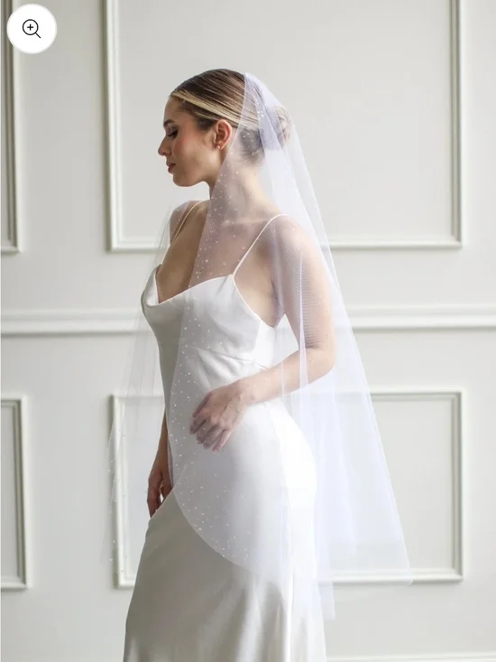 Dew Drop Finger Tip Length Bridal Veil