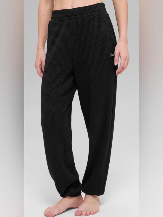 Alo - Waffle Weekend Escape Jogger - Size Large - Black
