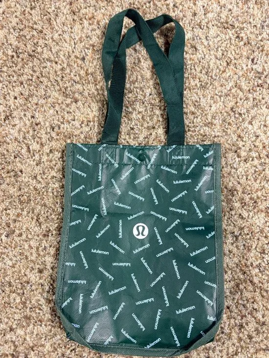 Lululemon Limited Edition Seasonal Reusable Shopping Bag Green - Like New - 2210